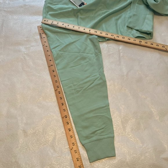 Sweatshirt - Picture 8 of 10